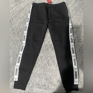 Guess sweatpants